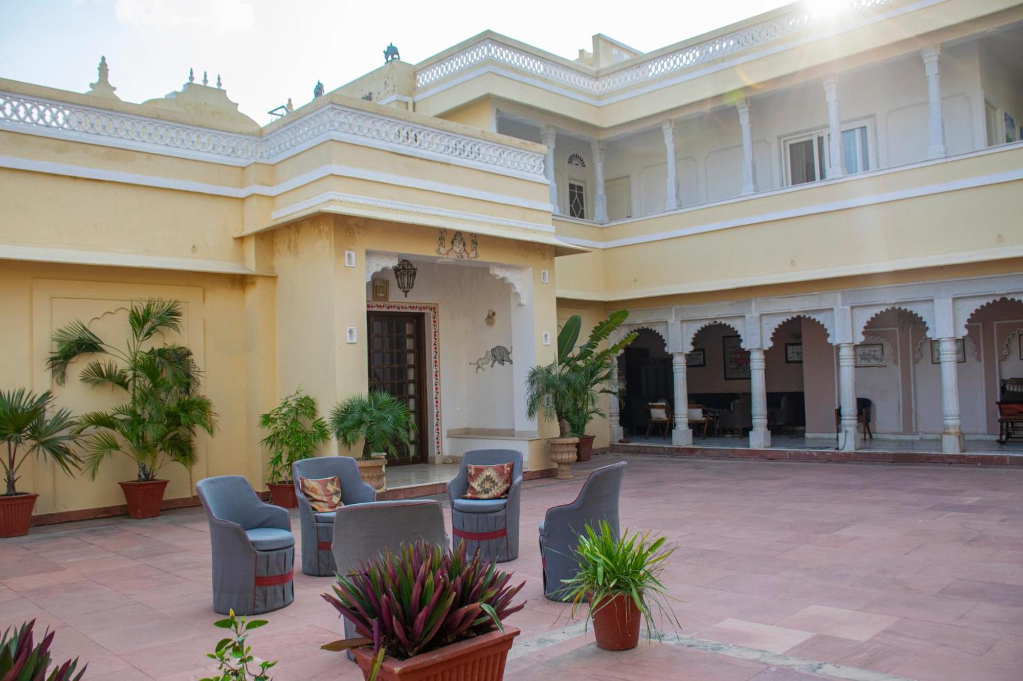 Titardi Garh- 18Th Century Castle Homestay Udaipur Exterior photo